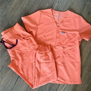 Figs Scrubs Set Top & Bottoms Papaya